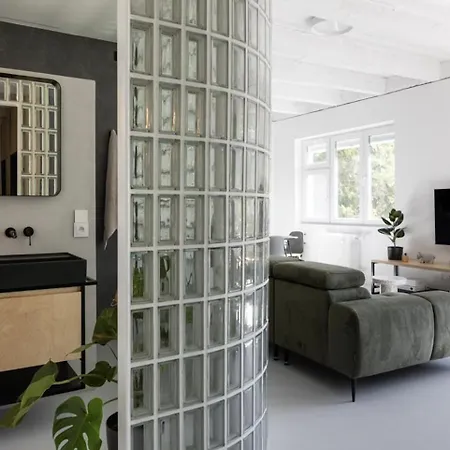 Urban Haven In Center With Free Parking Lejlighed Bratislava