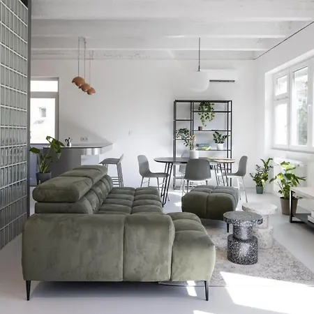 דירה Urban Haven In Center With Free Parking