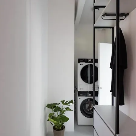 아파트 Urban Haven In Center With Free Parking *